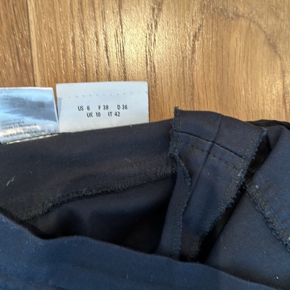 Akris Punto black cotton trousers with lace detail cuff - Picture 5 of 5